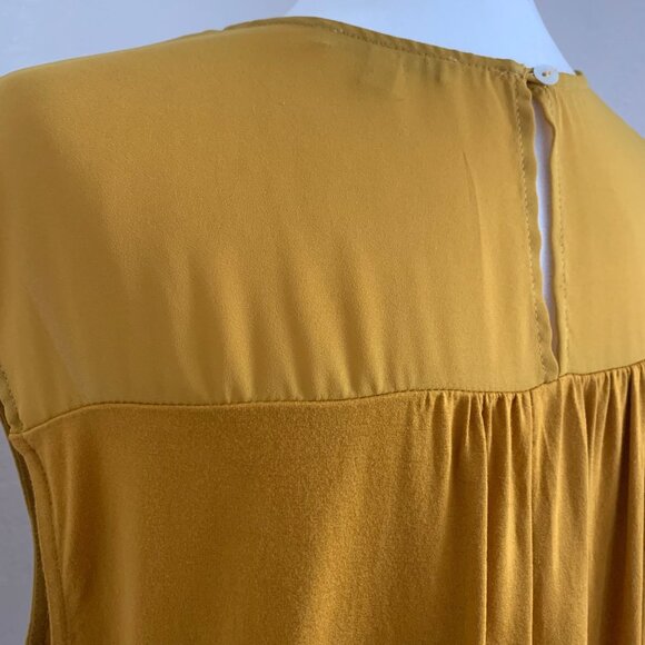 DR2 Sleeveless Keyhole Blouse Mustard Yellow L - Picture 9 of 10